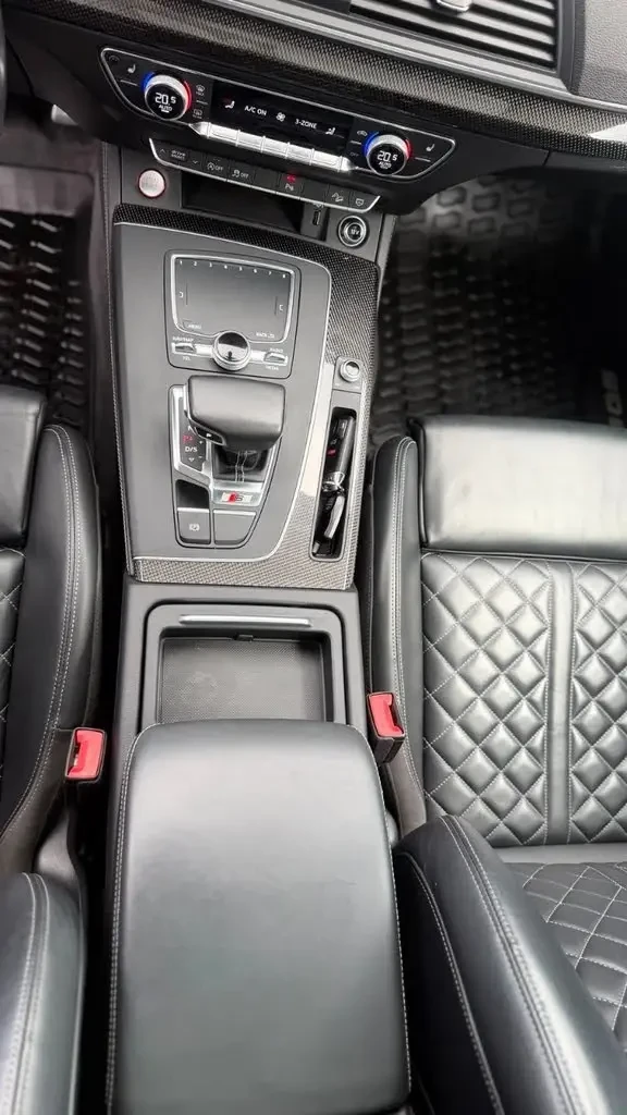 Audi SQ5 DIGITAL* 2РИ ЧИФТ ГУМИ* DIS* B&O* PANO* ALCANTARA, снимка 12 - Автомобили и джипове - 56026446