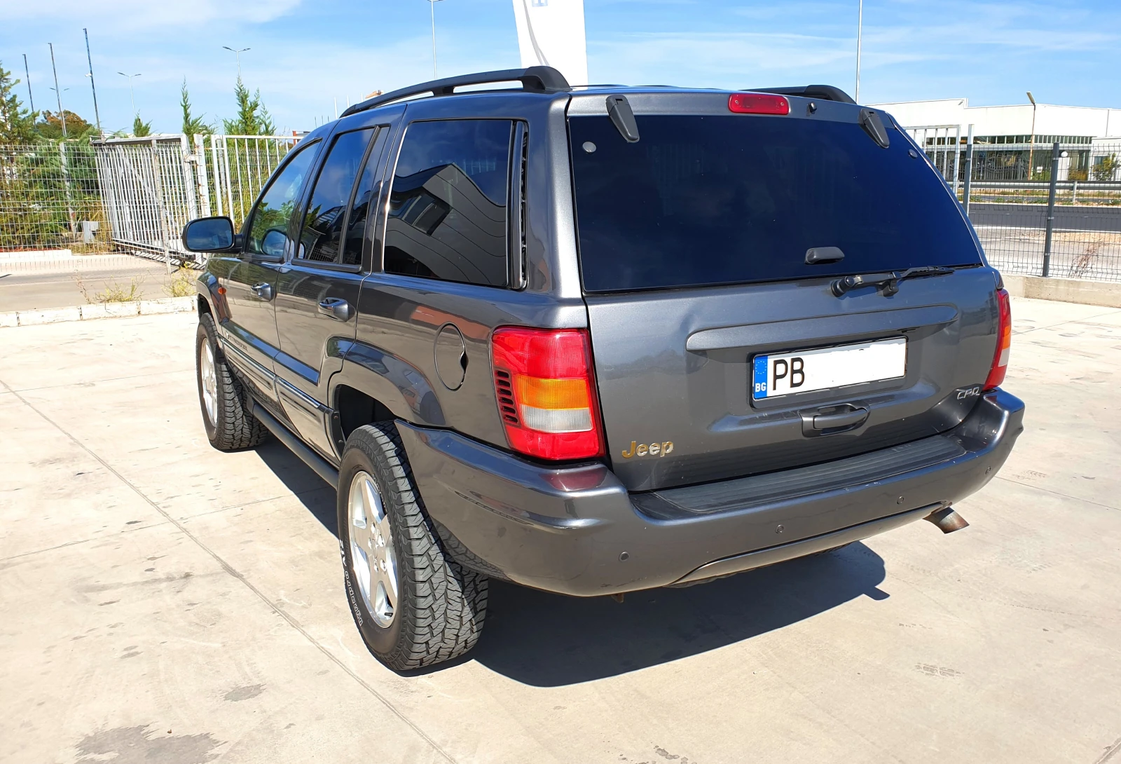 Jeep Grand cherokee 2.7 CRD Overland, снимка 14 - Автомобили и джипове - 53787442