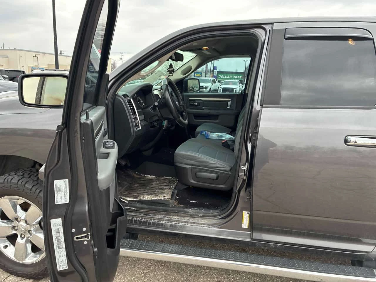 Dodge RAM 1500 * Big Horn * KEYLESS* NAVI* , снимка 13 - Автомобили и джипове - 54327490