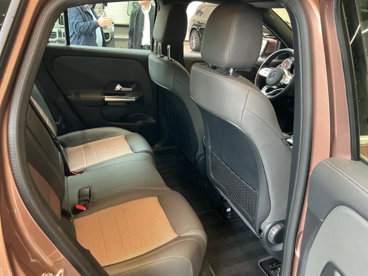 Mercedes-Benz EQA 250+ KAM MBUX SzH Термопомпа Ambient 19' #iCar, снимка 5 - Автомобили и джипове - 54626433
