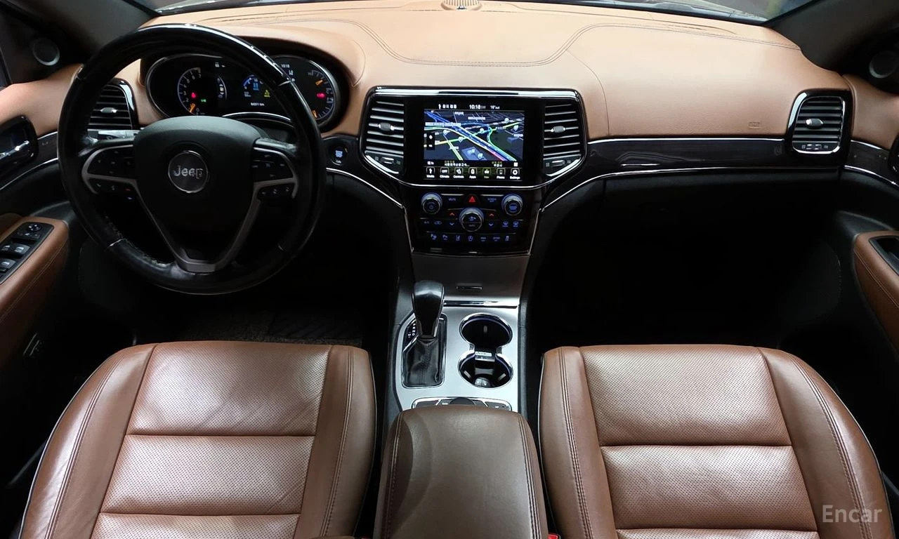 Jeep Grand cherokee 3.6* V6* 8ZF* OVERLAND* ДИСТРОНИК* ОБДУХВАНЕ* КАМЕ, снимка 6 - Автомобили и джипове - 54730477