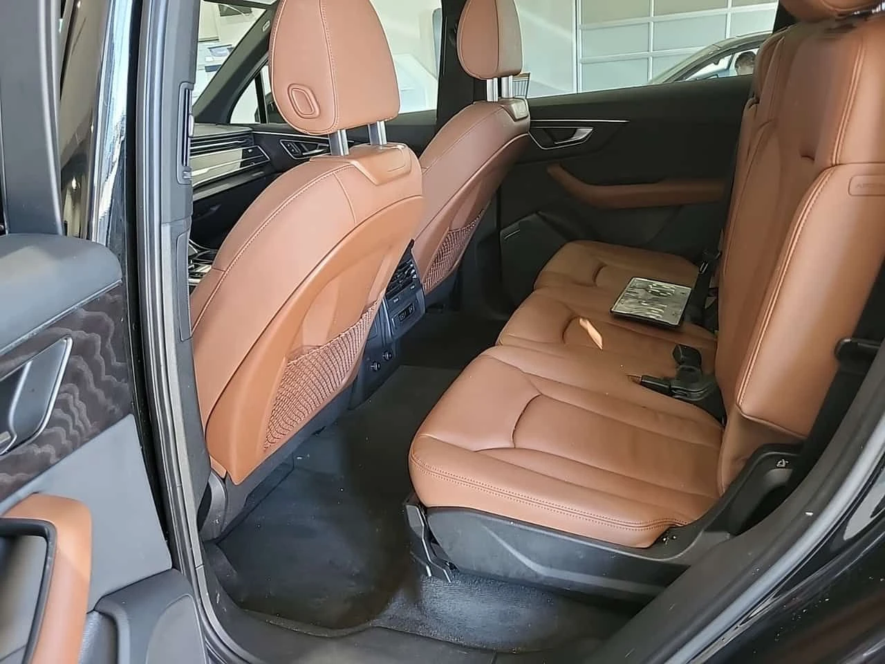 Audi Q7 * KOMFORT * CARFAX * Бeз инциденти * , снимка 10 - Автомобили и джипове - 55084798