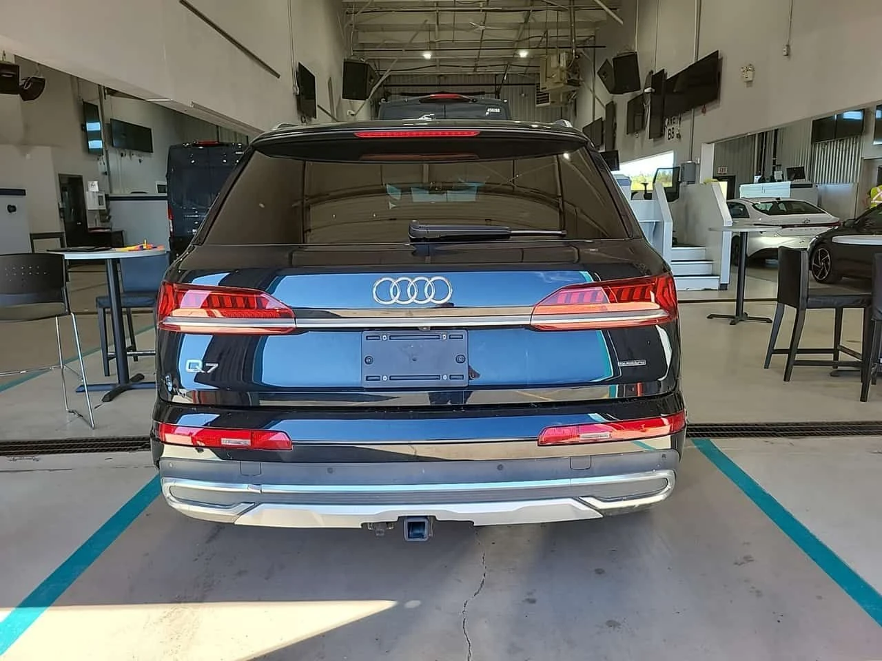 Audi Q7 * KOMFORT * CARFAX * Бeз инциденти * , снимка 4 - Автомобили и джипове - 55084798