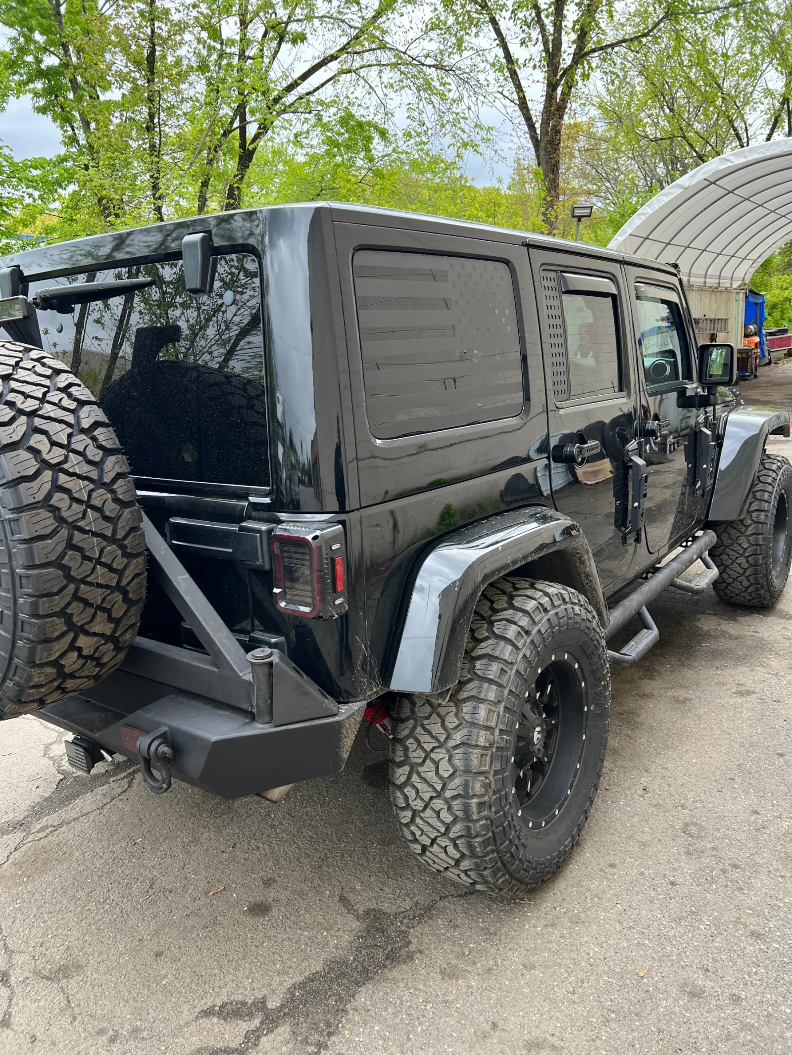Jeep Wrangler Разполага зимен и летен покрив , снимка 3 - Автомобили и джипове - 55816020