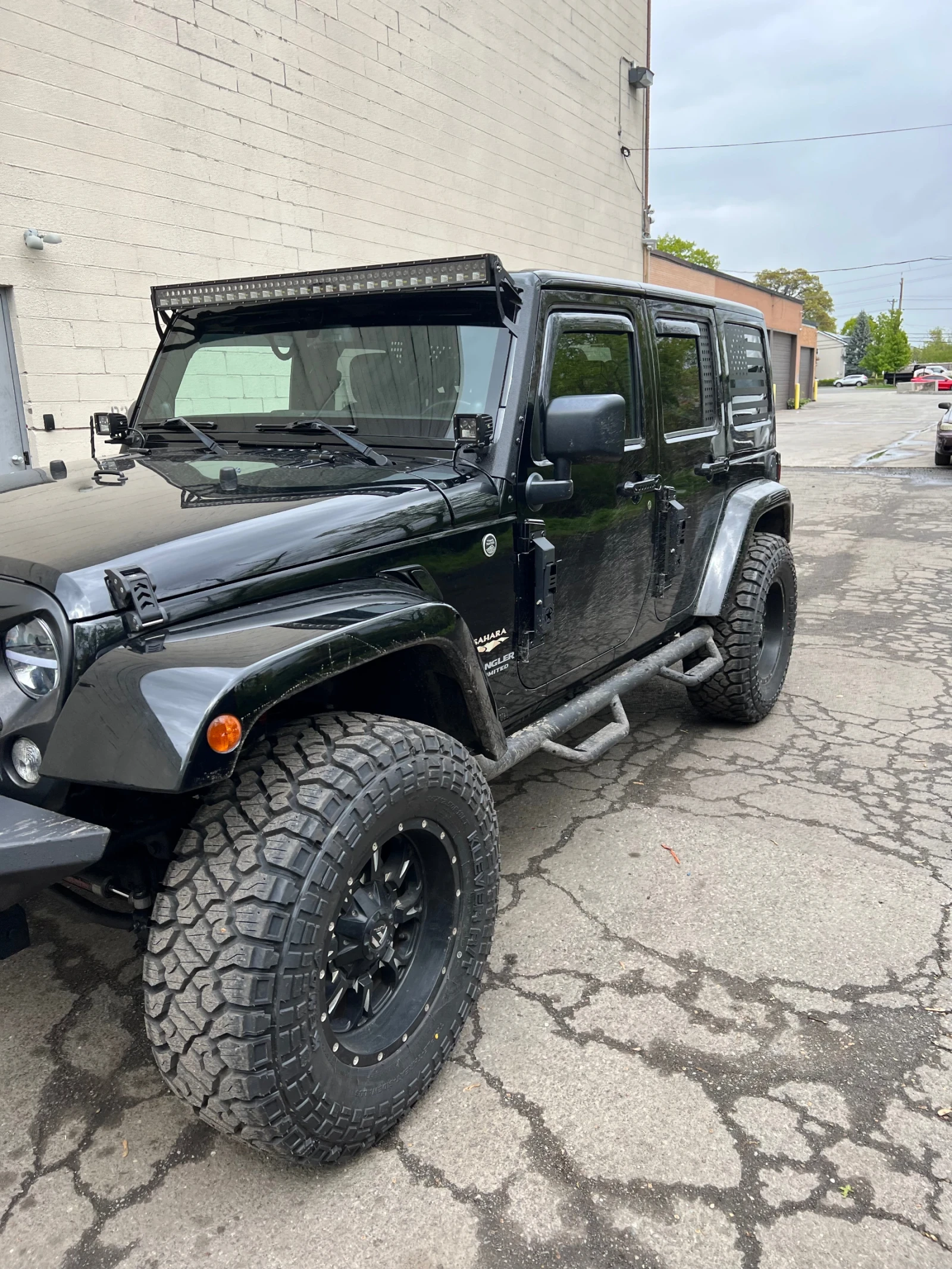 Jeep Wrangler Разполага зимен и летен покрив , снимка 7 - Автомобили и джипове - 55816020