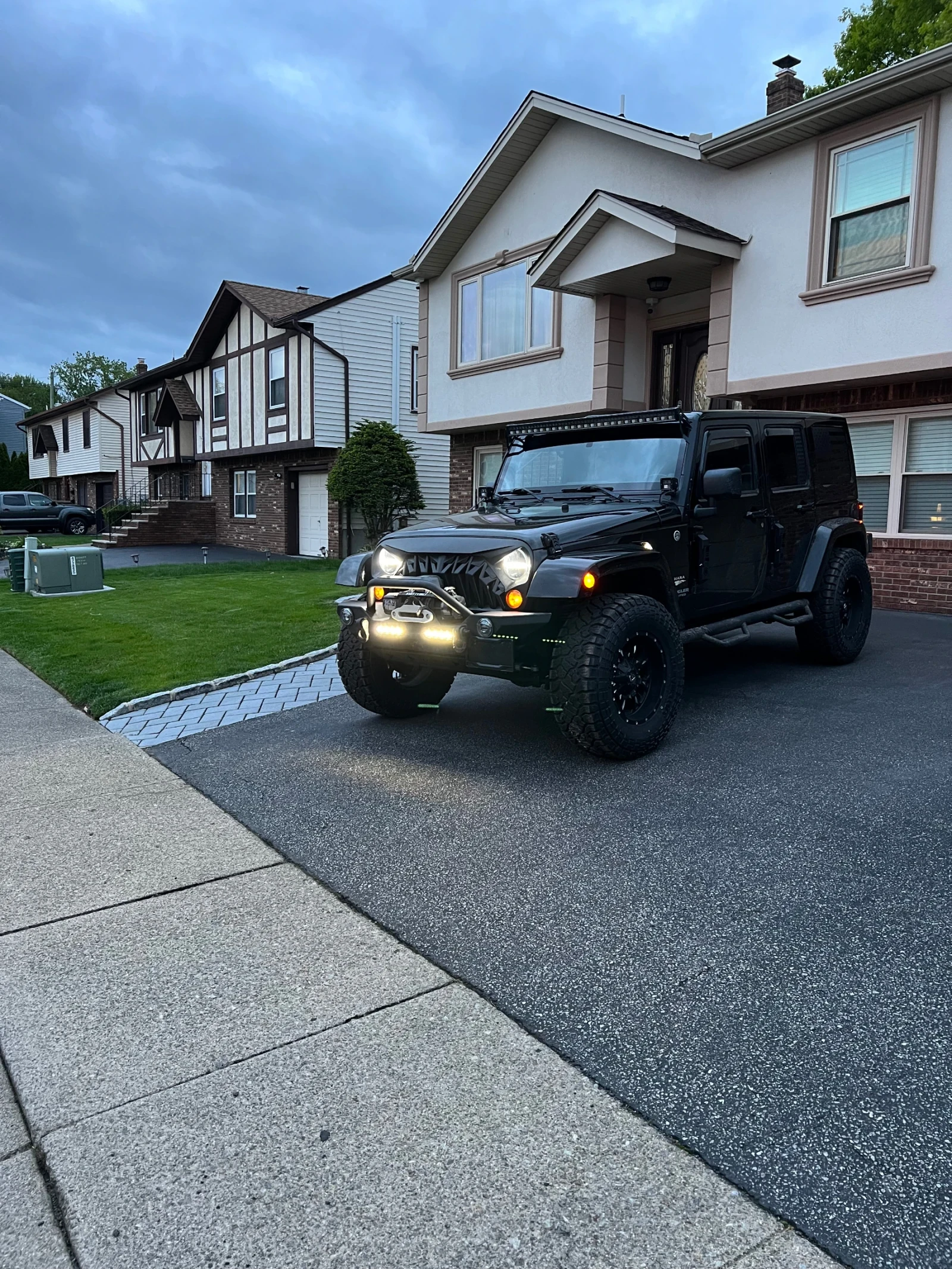 Jeep Wrangler Разполага зимен и летен покрив , снимка 9 - Автомобили и джипове - 55816020