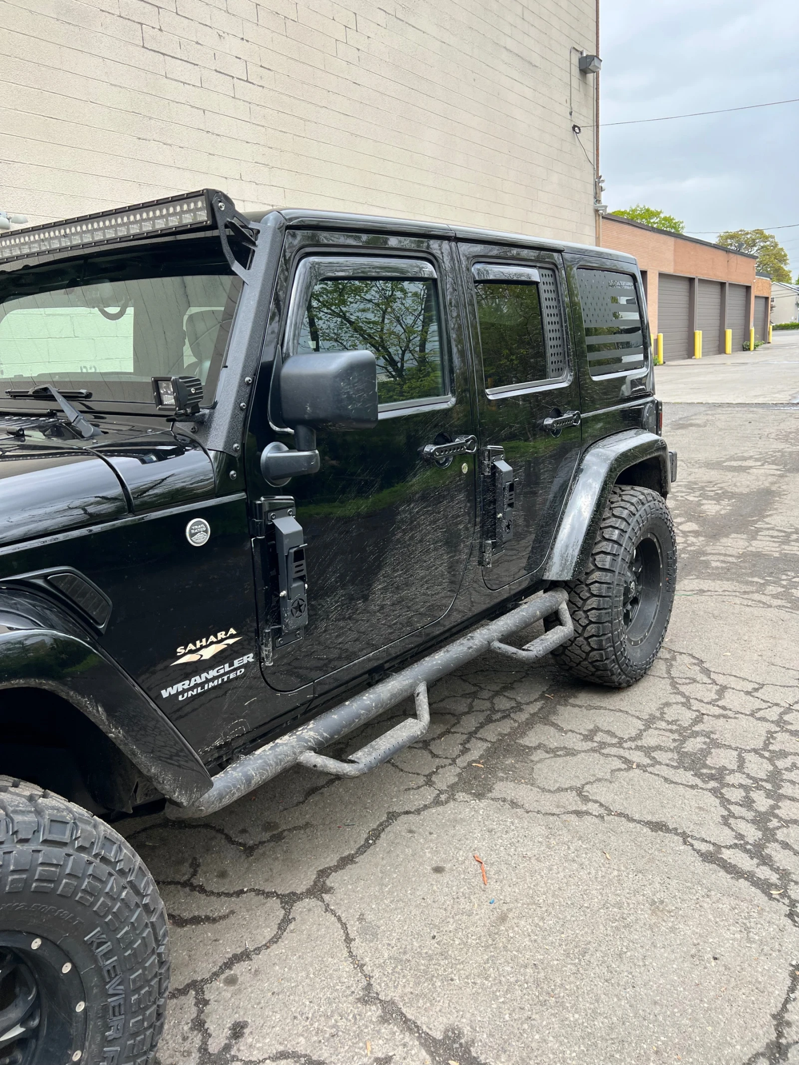 Jeep Wrangler Разполага зимен и летен покрив , снимка 5 - Автомобили и джипове - 55816020