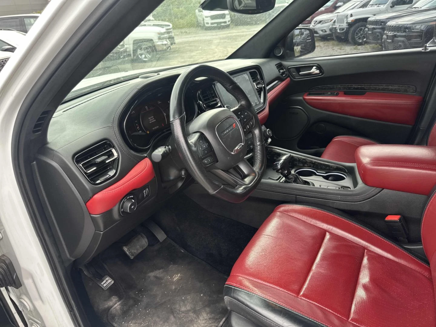Dodge Durango R/T* HEMI* Подгрев* Обдух* CarPlay* Keyless* , снимка 6 - Автомобили и джипове - 55834668