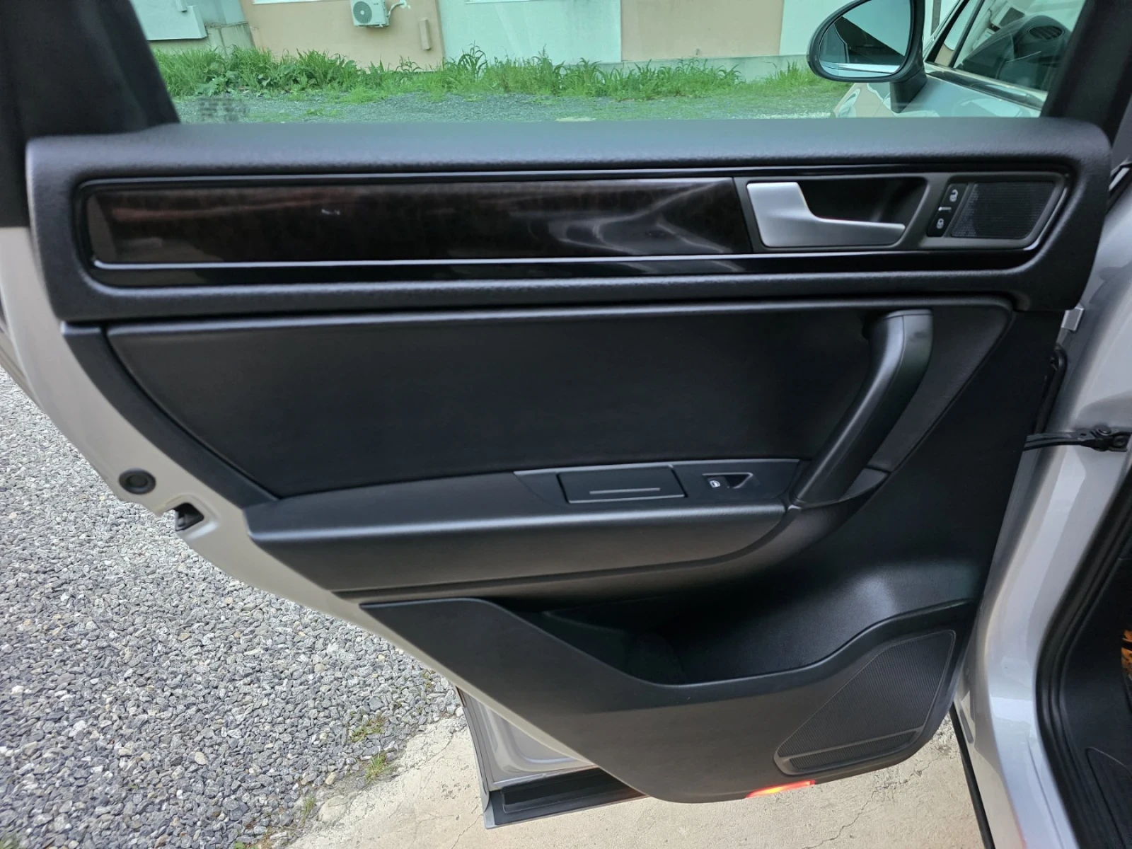VW Touareg, снимка 8 - Автомобили и джипове - 55842849