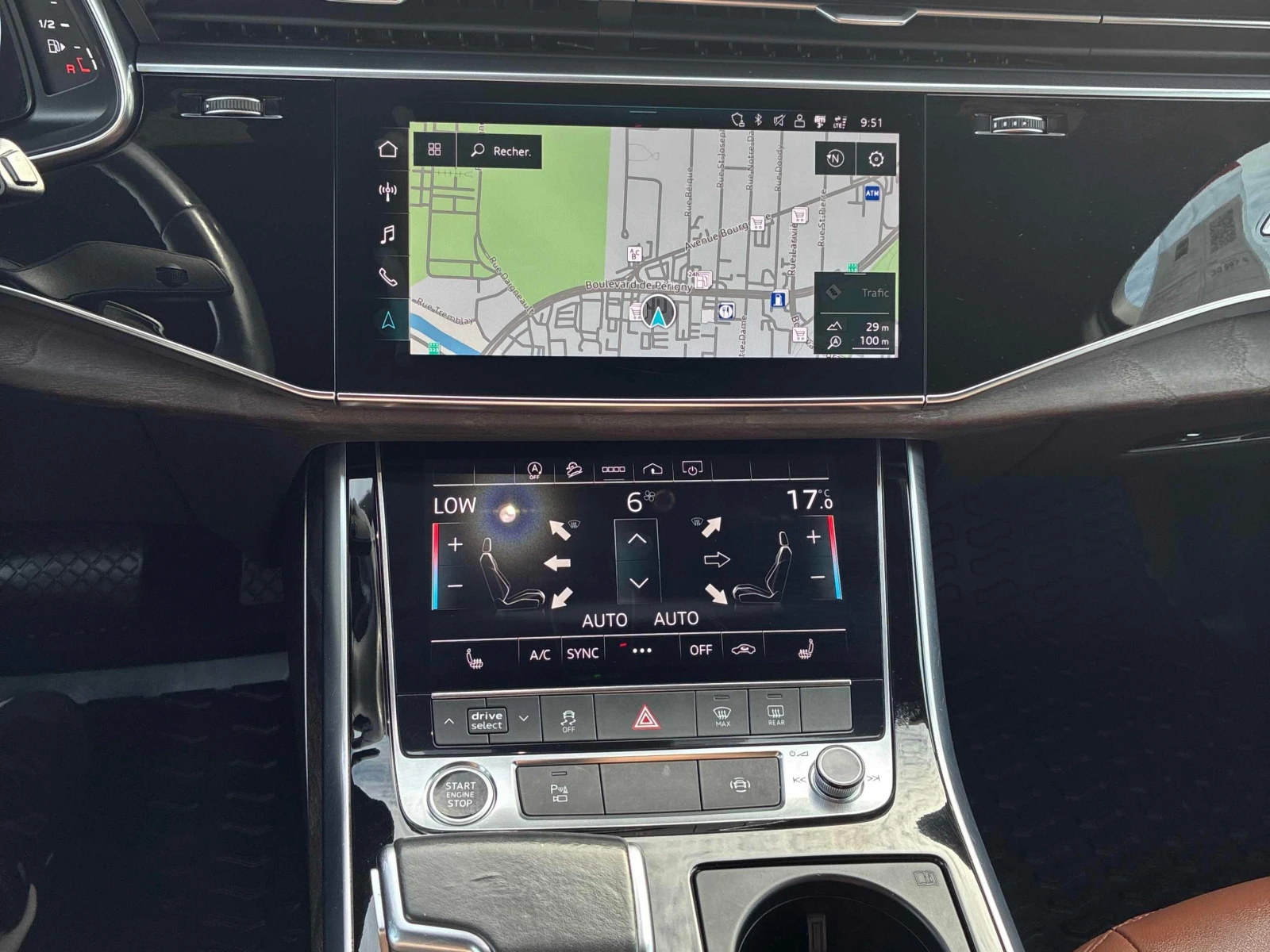 Audi Q7 * Komfort * CARFAX * АВТОКРЕДИТ* , снимка 9 - Автомобили и джипове - 55938285