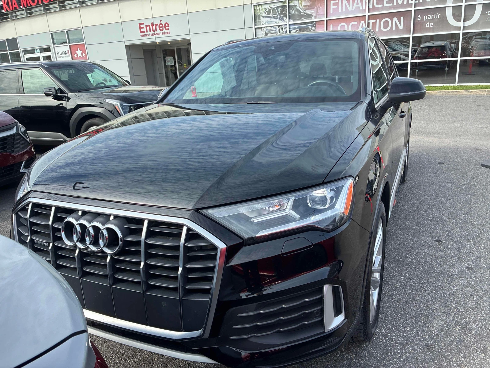 Audi Q7 * Komfort * CARFAX * АВТОКРЕДИТ* , снимка 6 - Автомобили и джипове - 55938285