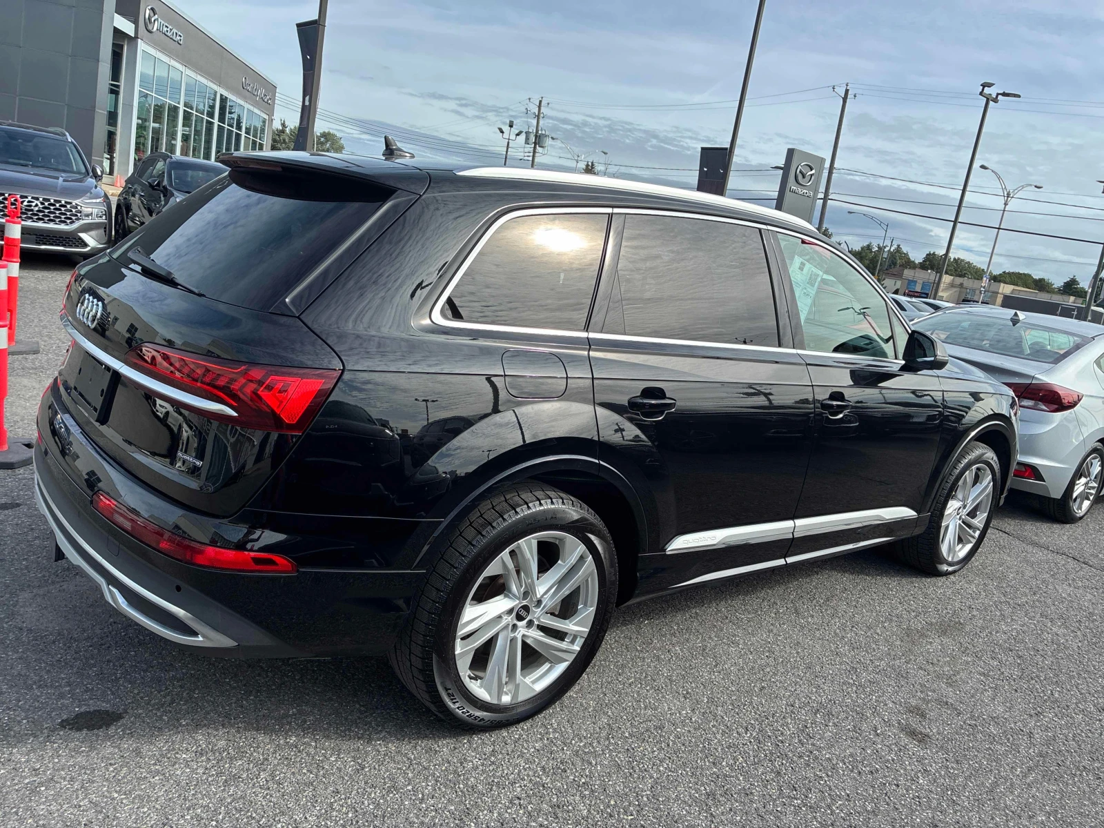 Audi Q7 * Komfort * CARFAX * АВТОКРЕДИТ* , снимка 3 - Автомобили и джипове - 55938285