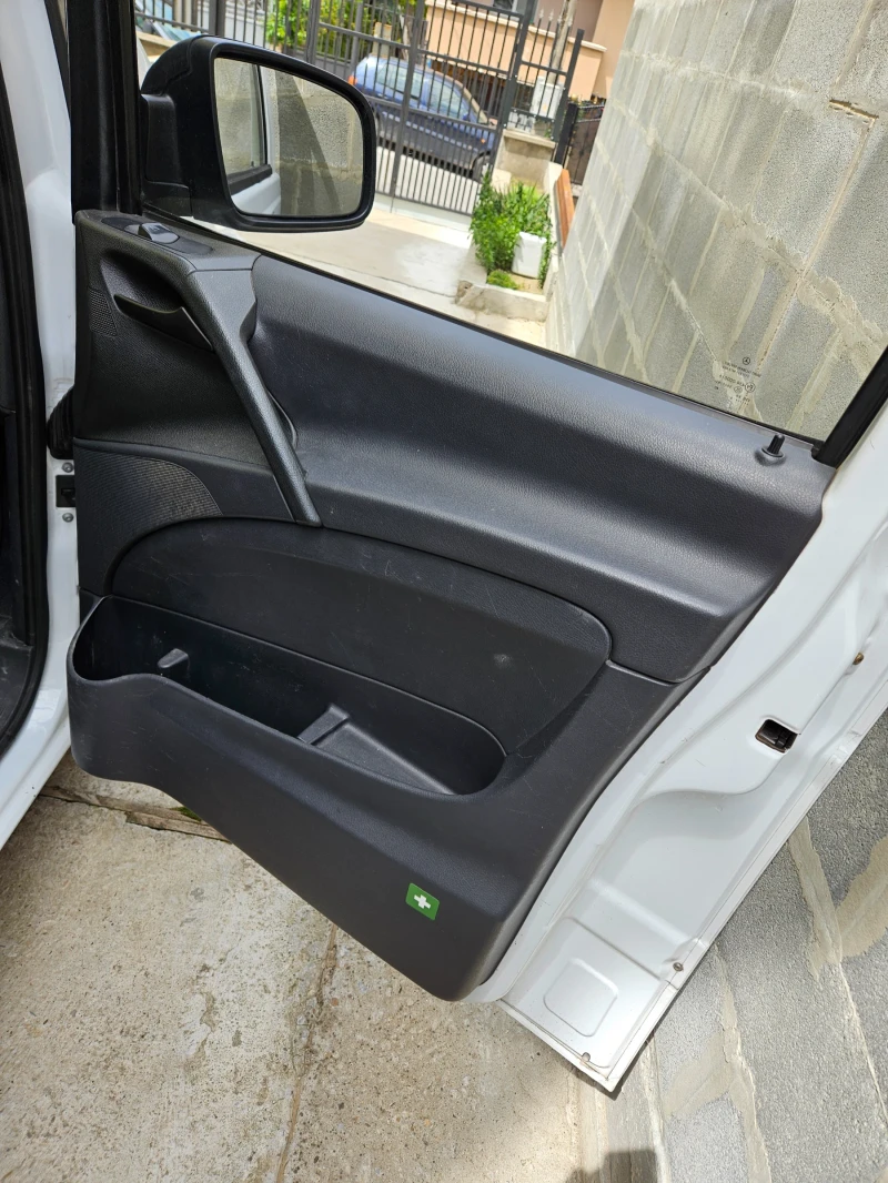 Mercedes-Benz Vito 110 CDI, снимка 7 - Бусове и автобуси - 52869291