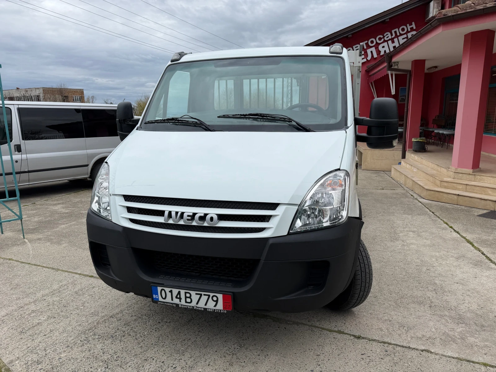 Iveco Daily 3.0HPI* 35C18* 4.20 метра каросерия , снимка 2 - Бусове и автобуси - 54028650