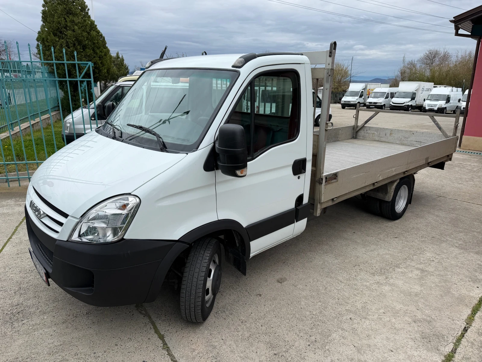 Iveco Daily 3.0HPI* 35C18* 4.20 метра каросерия , снимка 3 - Бусове и автобуси - 54028650