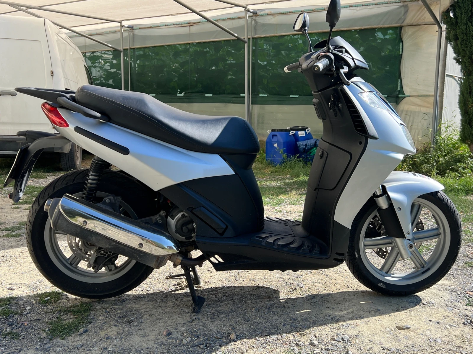 Aprilia 200  - изображение 2