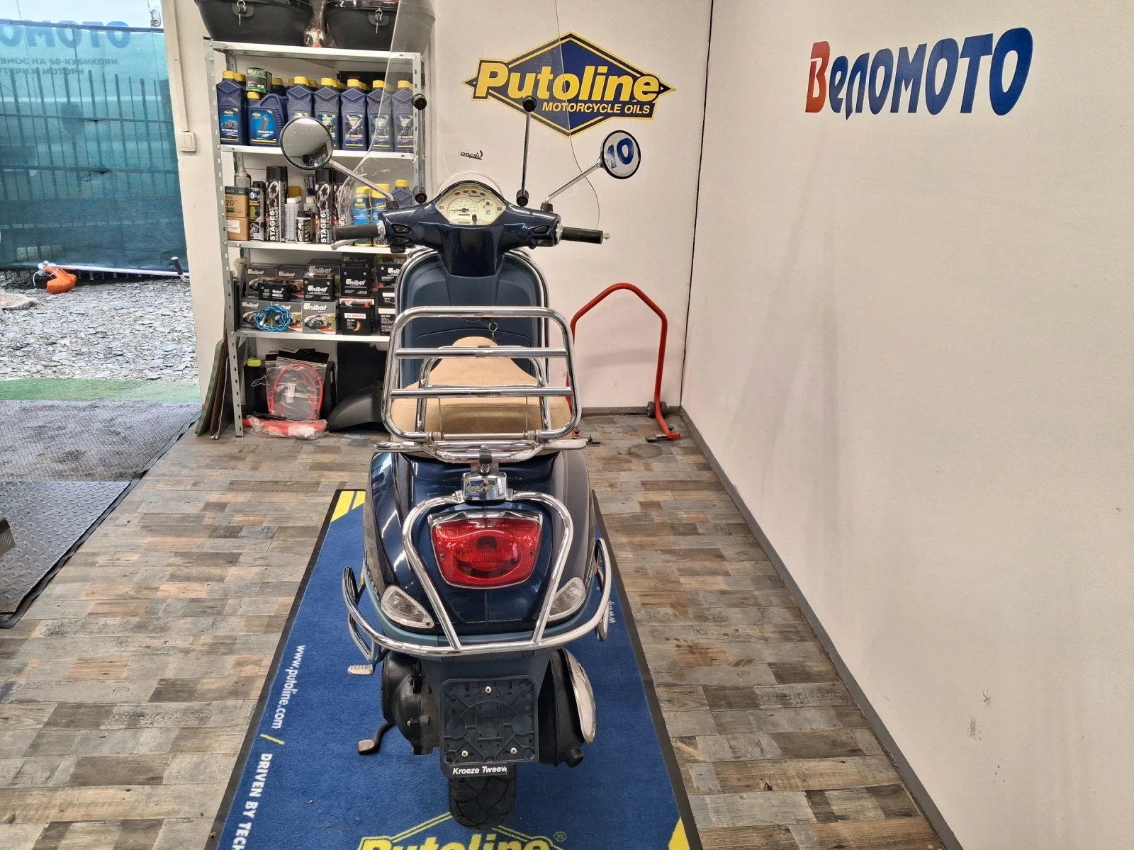 Vespa 50 LX 04.2013г., снимка 8 - Мотоциклети и мототехника - 54519781