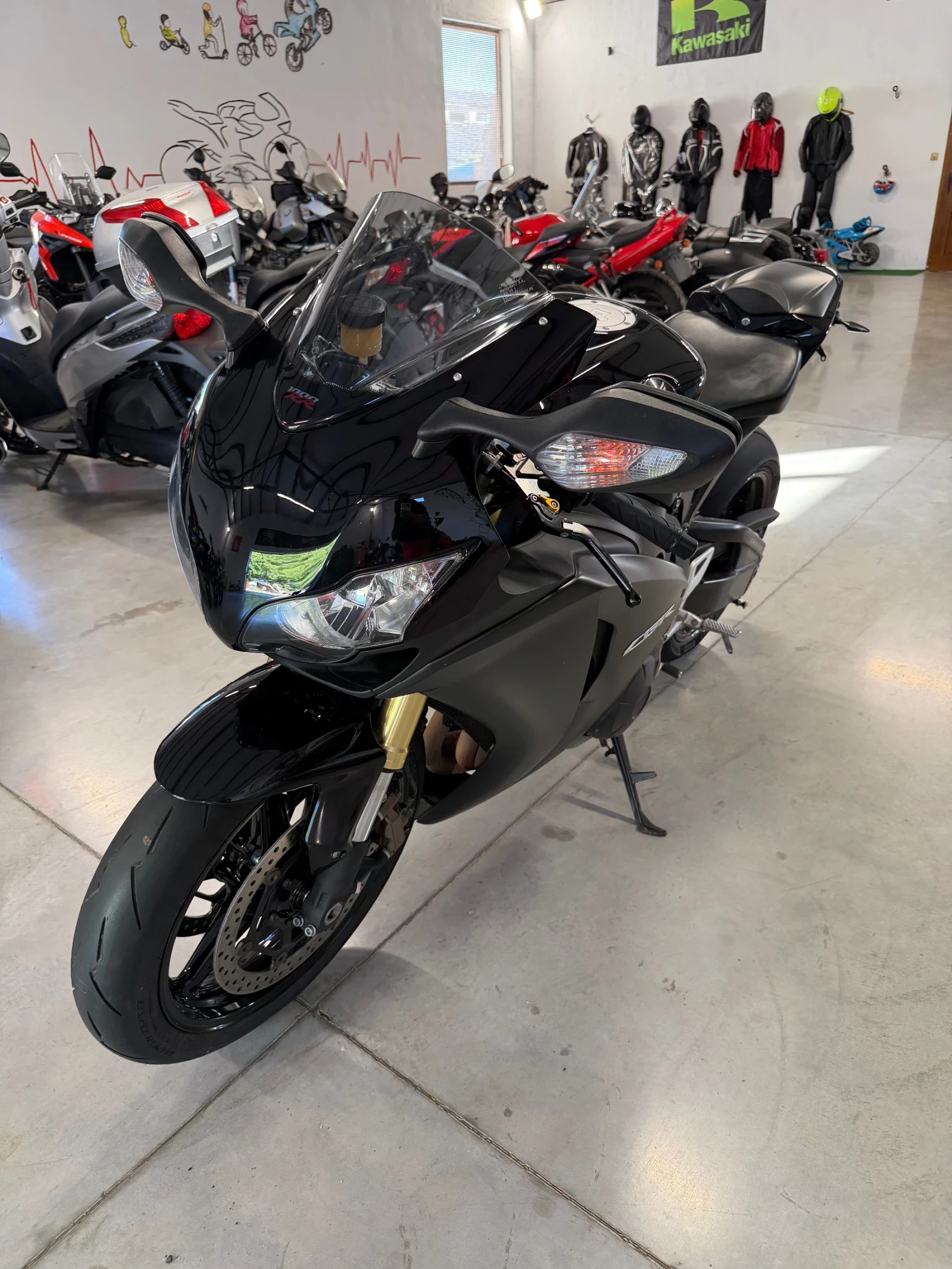 Honda Cbr 1000RR ABS, снимка 2 - Мотоциклети и мототехника - 55448971