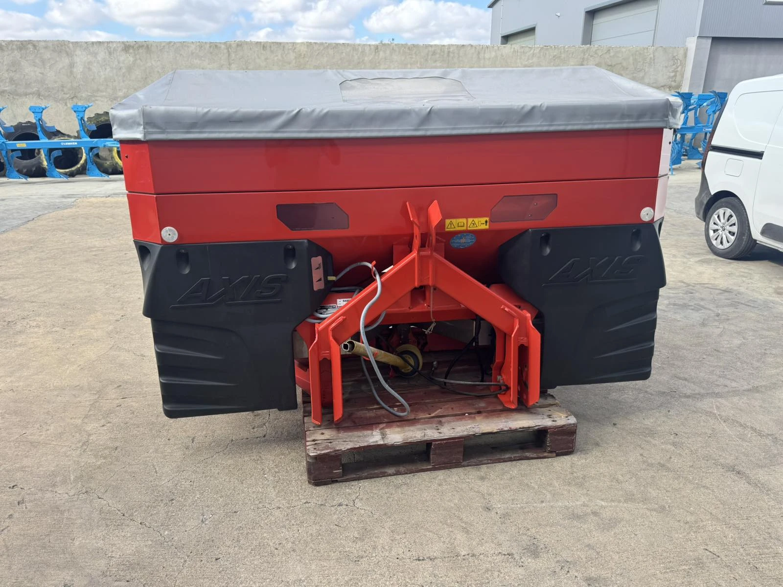 Торачка Kuhn Axis 40.1W с кантар - изображение 4