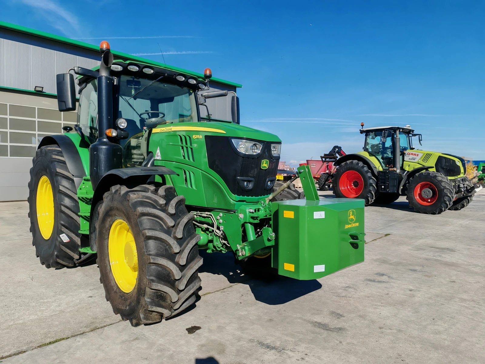 Трактор John Deere 6215R лизинг с първоначална вноска 20 % - изображение 3