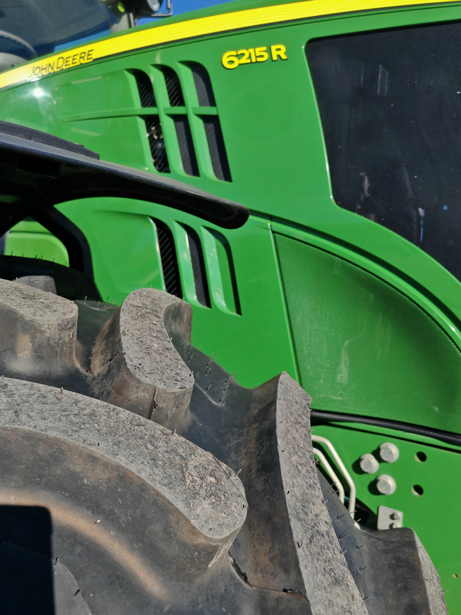  John Deere 6215R     20 % | Mobile.bg   12