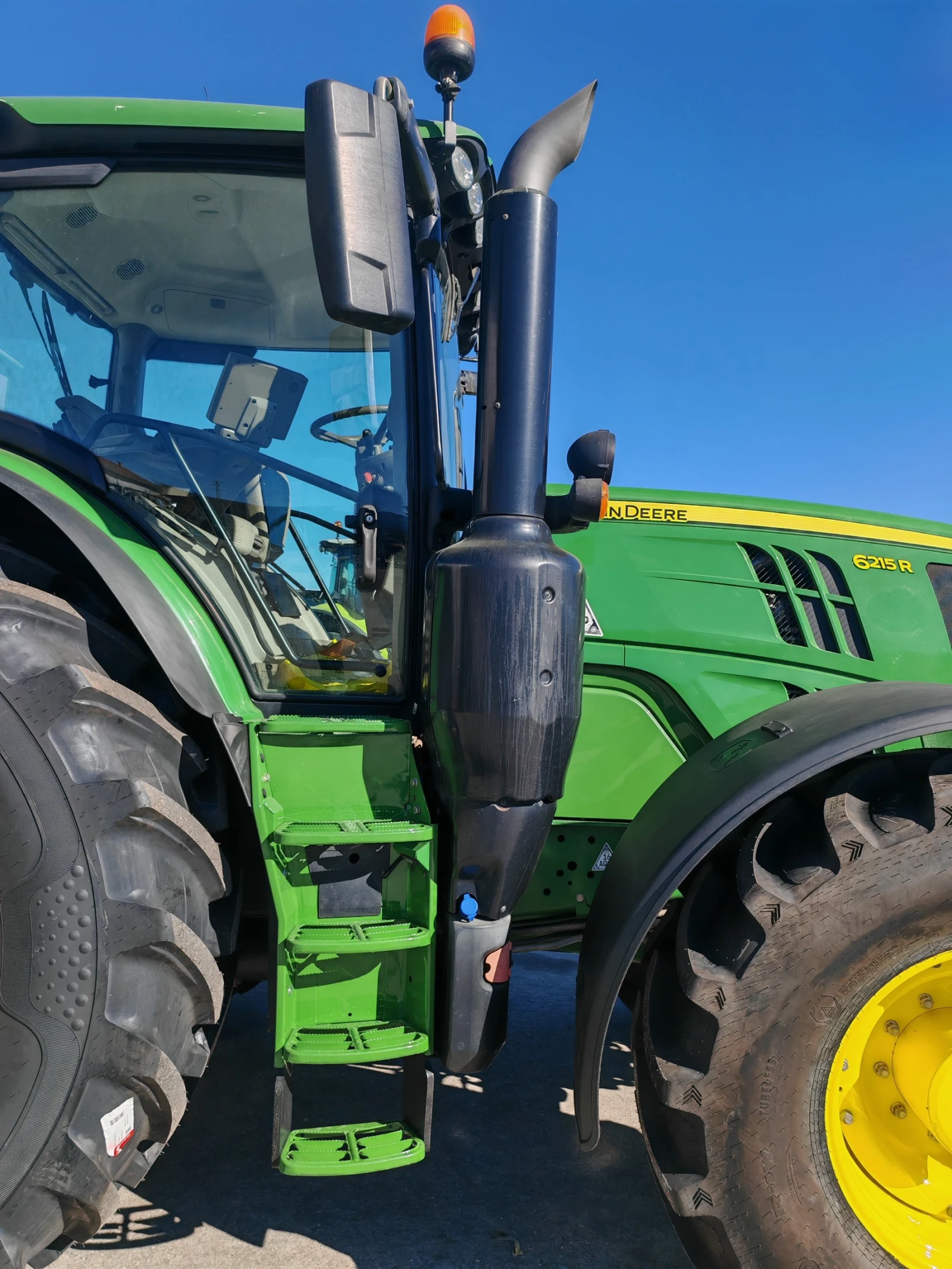  John Deere 6215R     20 % | Mobile.bg   11