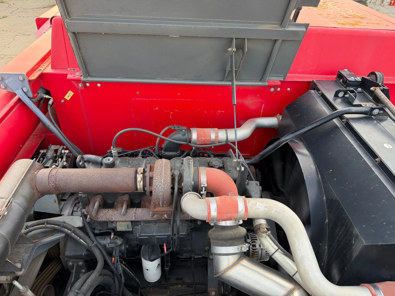Комбайн Massey Ferguson Beta 7270, снимка 5 - Селскостопанска техника - 54697141
