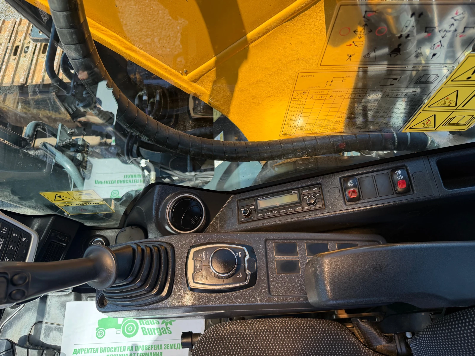 Багер Hyundai HX 220 L 2-КОФИ ЛИЗИНГ, снимка 15 - Индустриална техника - 54205428