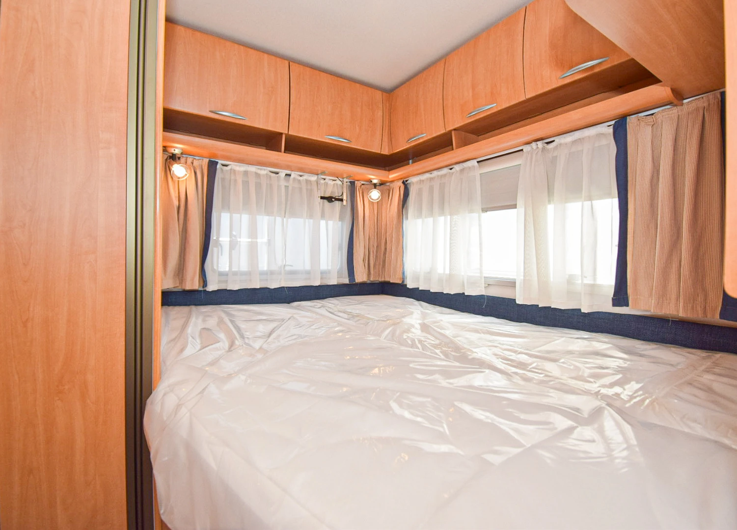 �������� Eifelland Holiday Special 500 | Mobile.bg � ����������� 6