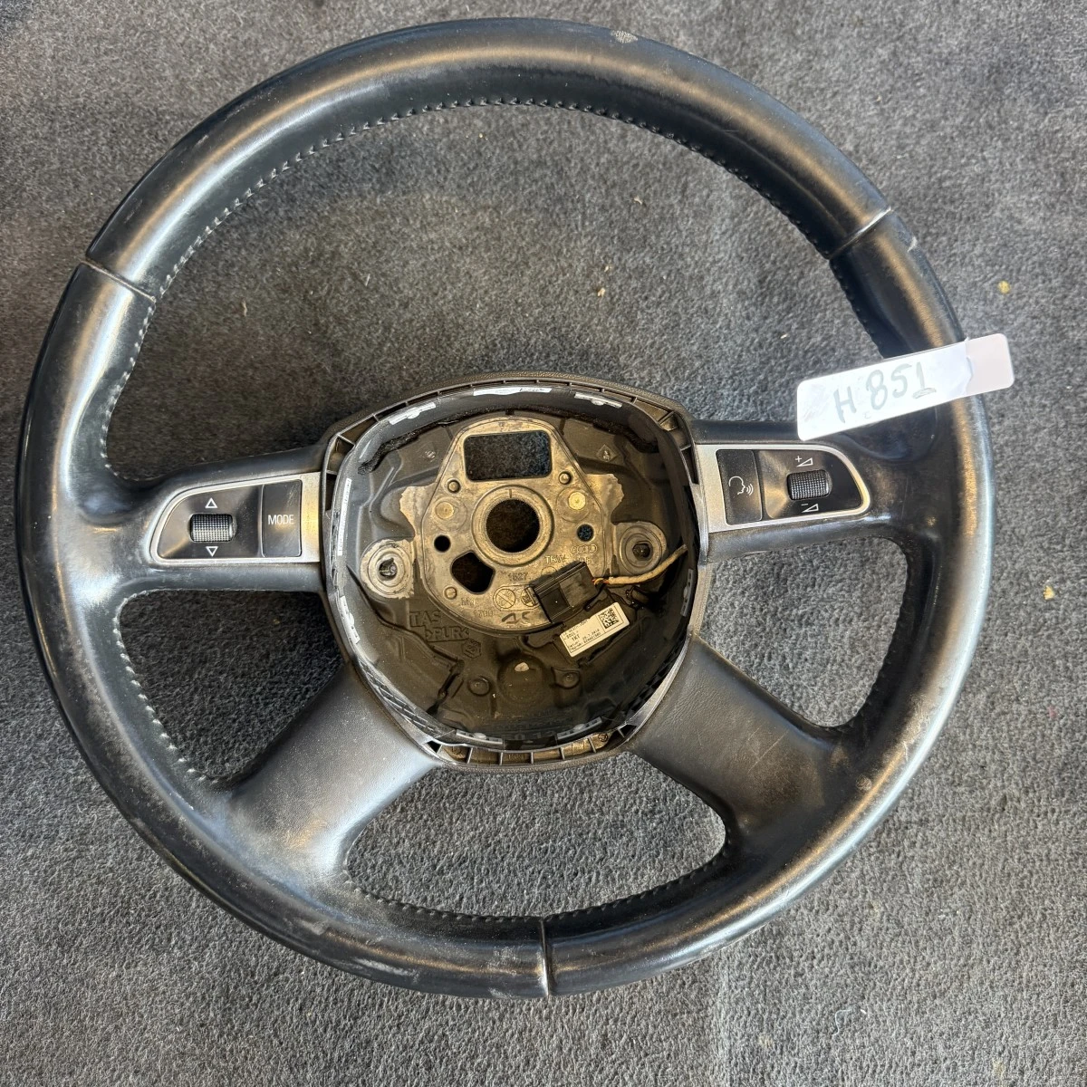 Четирилъчев мултиволан за Audi A4 B8 S4 A5 8T Q5 8R 8K0419091BG ном 851