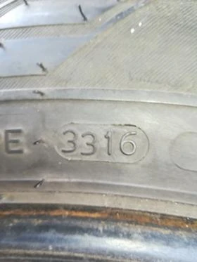 Гуми Зимни 215/60R17, снимка 6