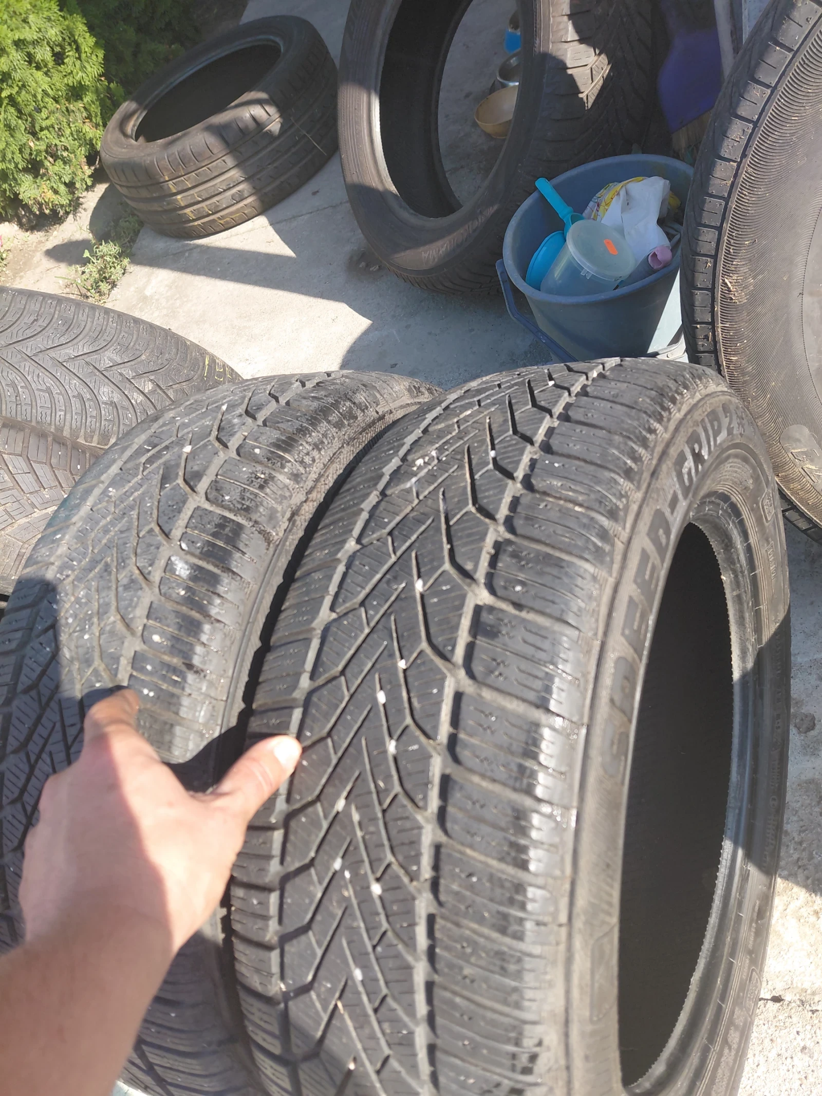 Гуми Зимни 205/55R16, снимка 3 - Гуми и джанти - 56158952