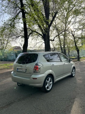 Toyota Corolla verso 2.2, снимка 4