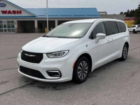 Chrysler Pacifica * Touring L * ДИСТРОНИК * 360 * ПАМЕТ, снимка 11