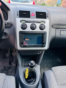 VW Touran VW TOURAN/ 2.0TDI/ 2005г. - 2600 € / 5085.16 лв. - 98771480 15