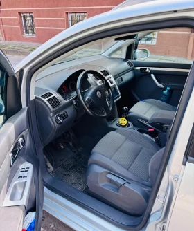 VW Touran VW TOURAN/ 2.0TDI/ 2005г. - 2600 € / 5085.16 лв. - 98771480 13