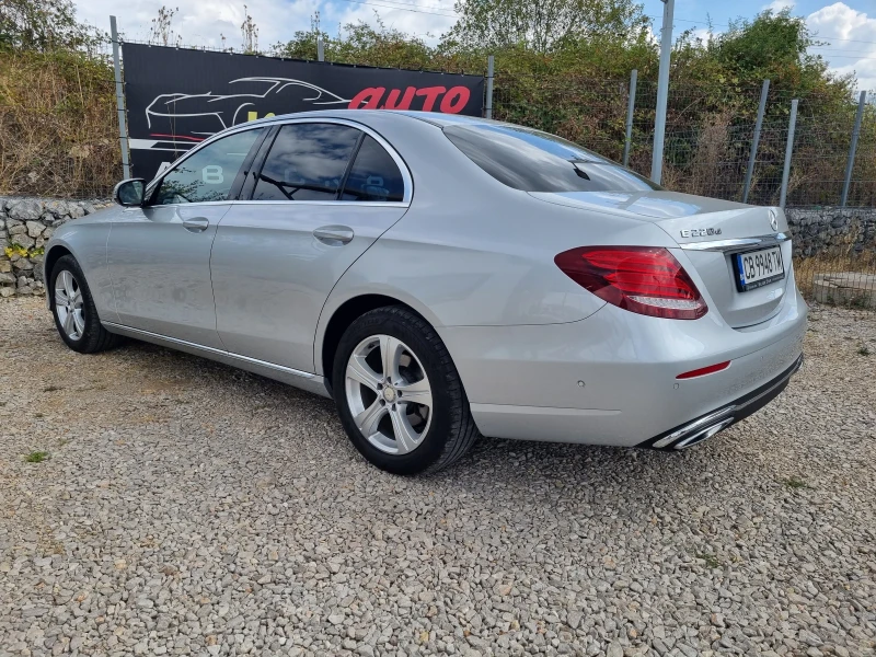 Mercedes-Benz E 220 Full led 194кс Silver Star Premium, снимка 4 - Автомобили и джипове - 47054576