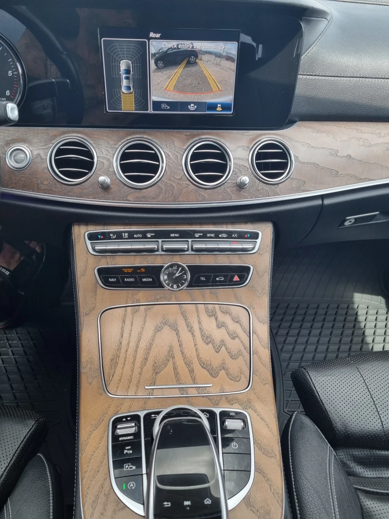 Mercedes-Benz E 220 Full led 194кс Silver Star Premium, снимка 12 - Автомобили и джипове - 47054576