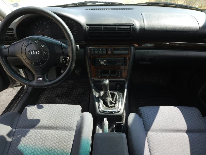 Audi A4 1.8t quattro, снимка 11 - Автомобили и джипове - 47933740