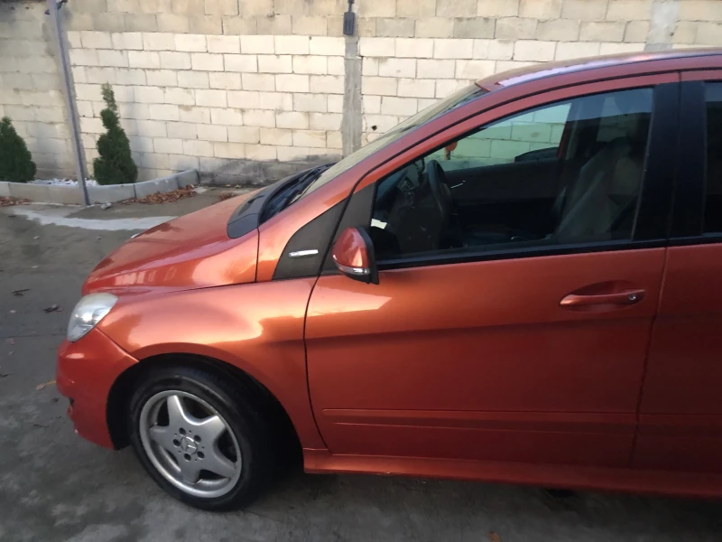 Mercedes-Benz B 180, снимка 13 - Автомобили и джипове - 48211358