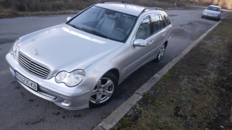 Mercedes-Benz C 180, снимка 1 - Автомобили и джипове - 48420115