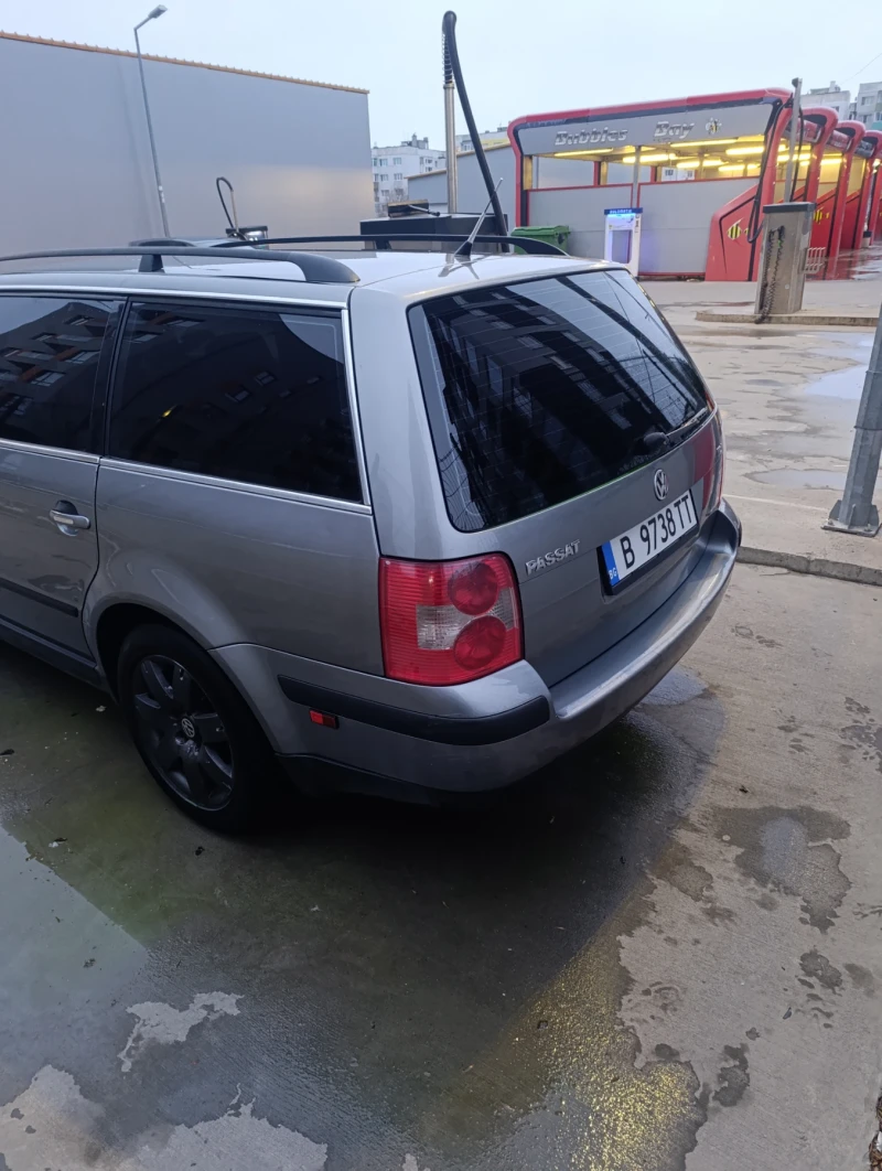 VW Passat, снимка 4 - Автомобили и джипове - 48933619