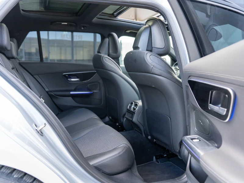 Mercedes-Benz C 220 63 хил.реални км., mild hybrid, панорама, distroni, снимка 12 - Автомобили и джипове - 49350466