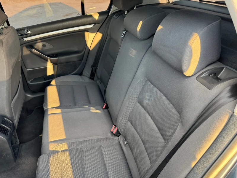 VW Golf 2.0, снимка 9 - Автомобили и джипове - 52312445