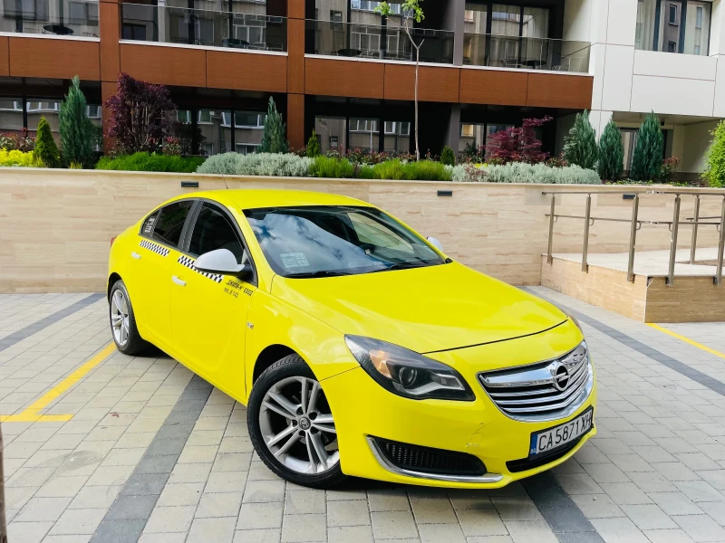 Opel Insignia, снимка 2 - Автомобили и джипове - 51310005