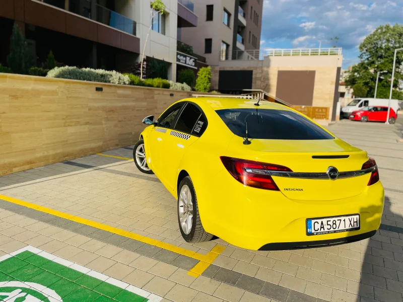 Opel Insignia, снимка 4 - Автомобили и джипове - 51310005