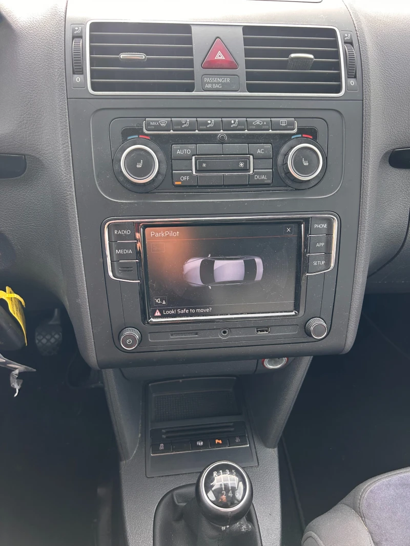 VW Touran 1.4TSI NAVI/PANORAMA EURO 5, снимка 15 - Автомобили и джипове - 52390663