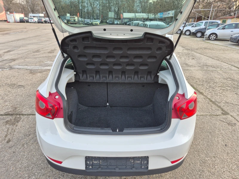 Seat Ibiza 1.4i-Италия, снимка 9 - Автомобили и джипове - 52840668