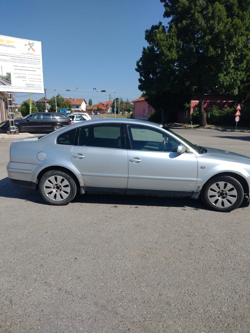 VW Passat, снимка 3 - Автомобили и джипове - 52902125