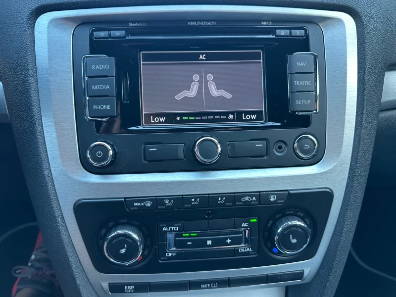 Skoda Octavia 2.0 VRS /Автоматик/ Навигация/Нов внос Швейцария , снимка 14 - Автомобили и джипове - 53000937